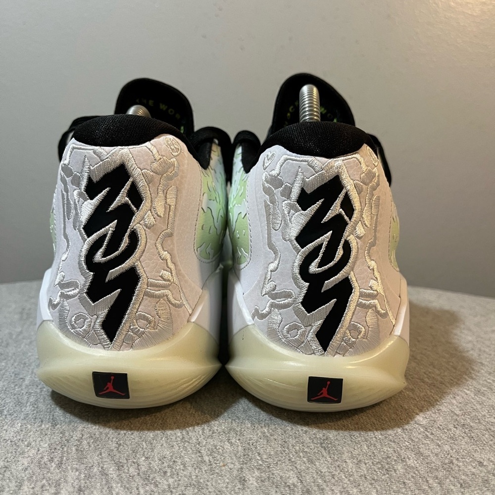 Nike Jordan Zion 3 White/Black Barely Volt Basketball Mens Shoe Sz 11 DR0676-110 - Picture 5 of 11